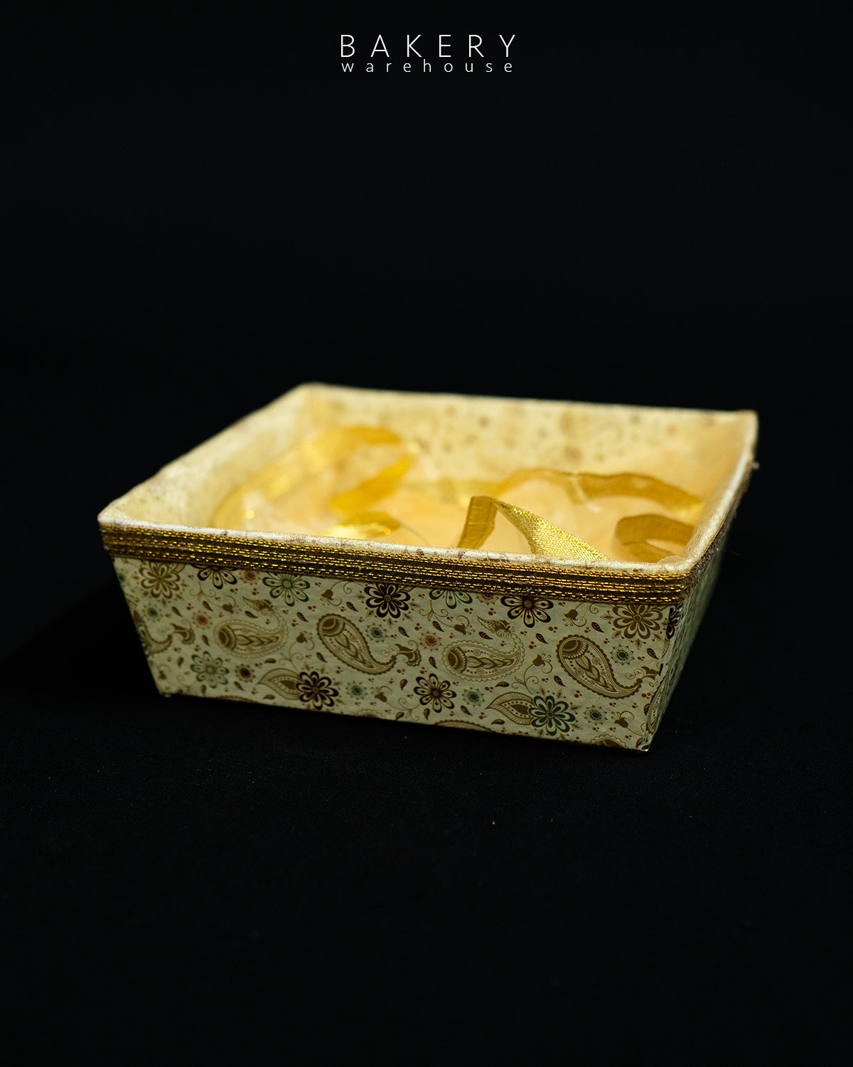 Square Tray with Net Cover