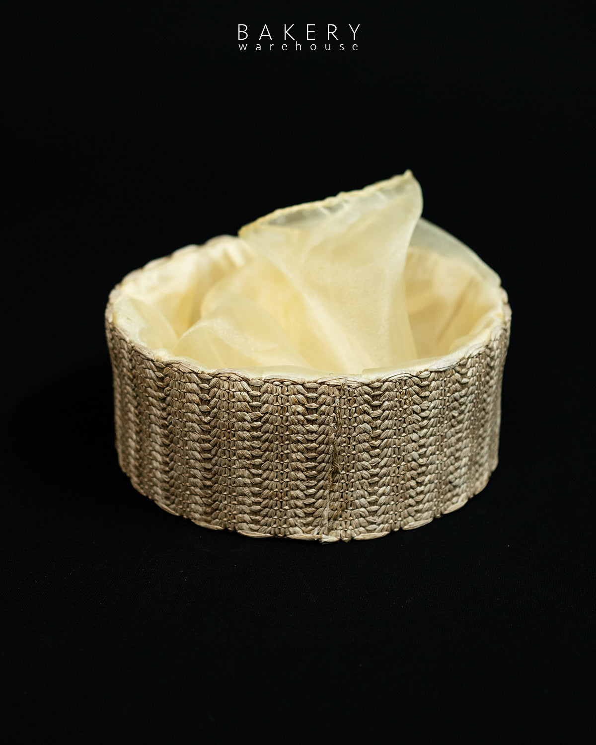 Round Tray with Net Cover