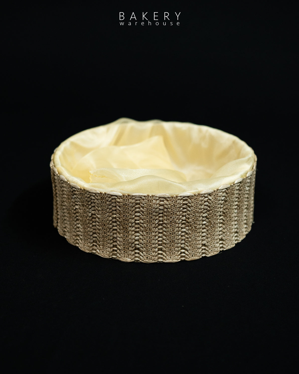 Round Tray with Net Cover